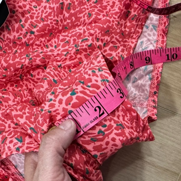 NWT Nike Athletic Shorts - Picture 4 of 7